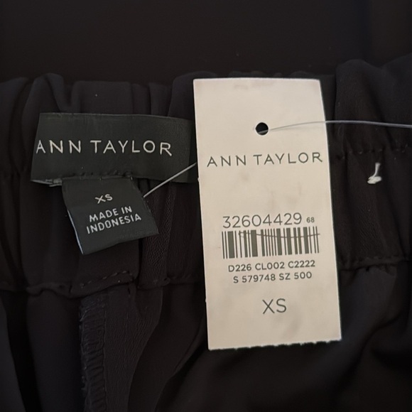 Ann Taylor The Eva Easy Ankle Pant - Picture 5 of 6